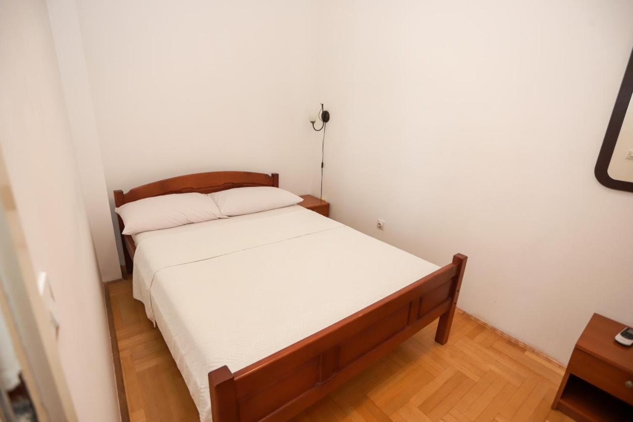 Apartments Cebra Херцег-Нови Экстерьер фото